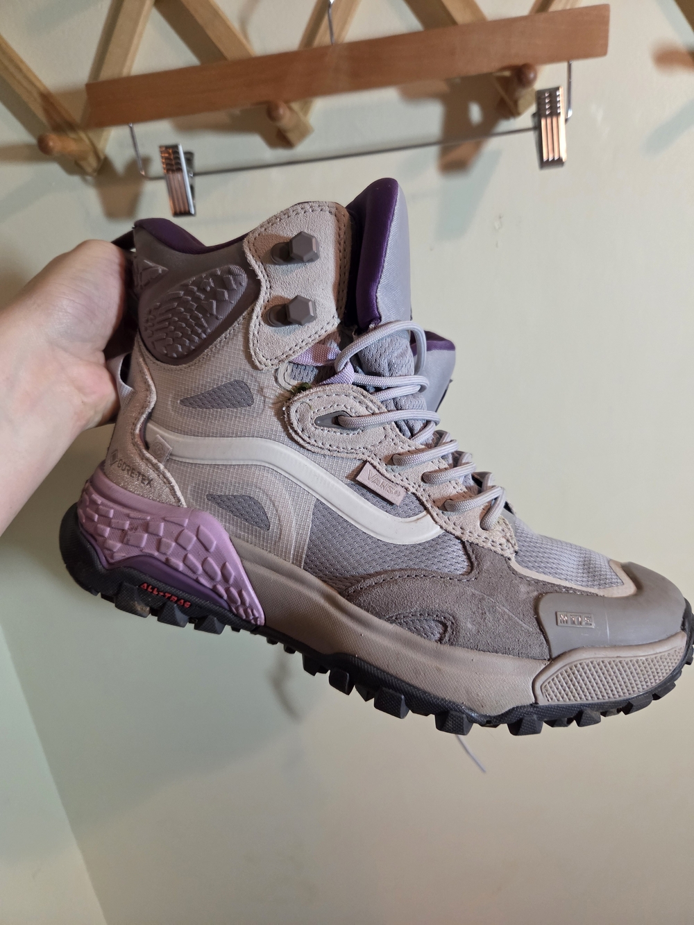Vans Crestline GORE-TEX MTE Light Grey Purple 9.5 W